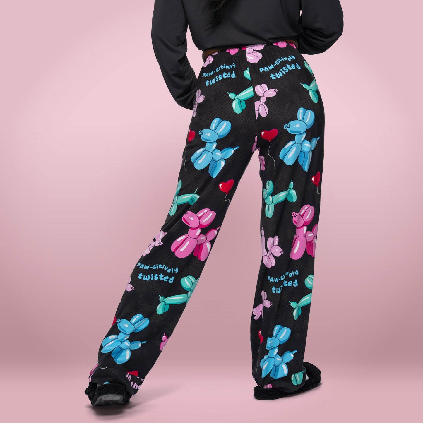 size: Sonya is 5’3” wearing a size S/M