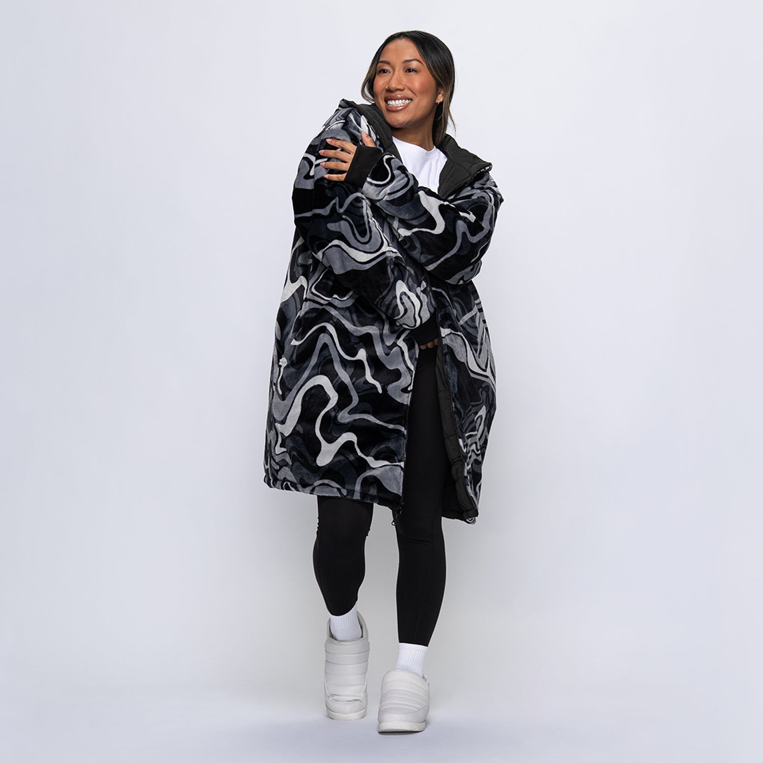 Black/Charcoal Swirl Print Long Puffer Jacket – The Oodie Canada