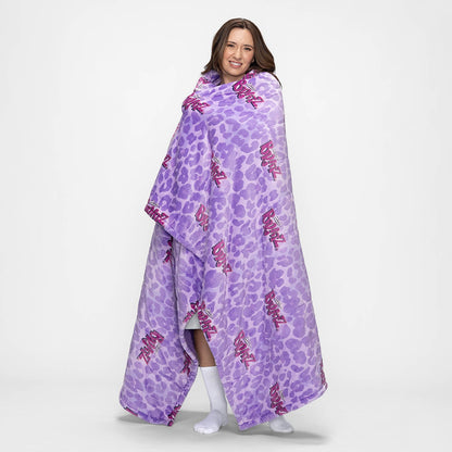 size: Mia is 5'7" wearing a size Single