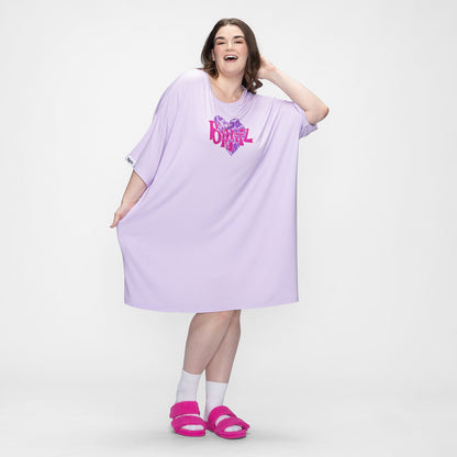 size: Claudia is 5'8" wearing a size OSFM