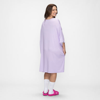 size: Mia is 5'7" wearing a size OSFM