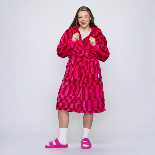 size: Mackenzie is 5’7” wearing a size S/M