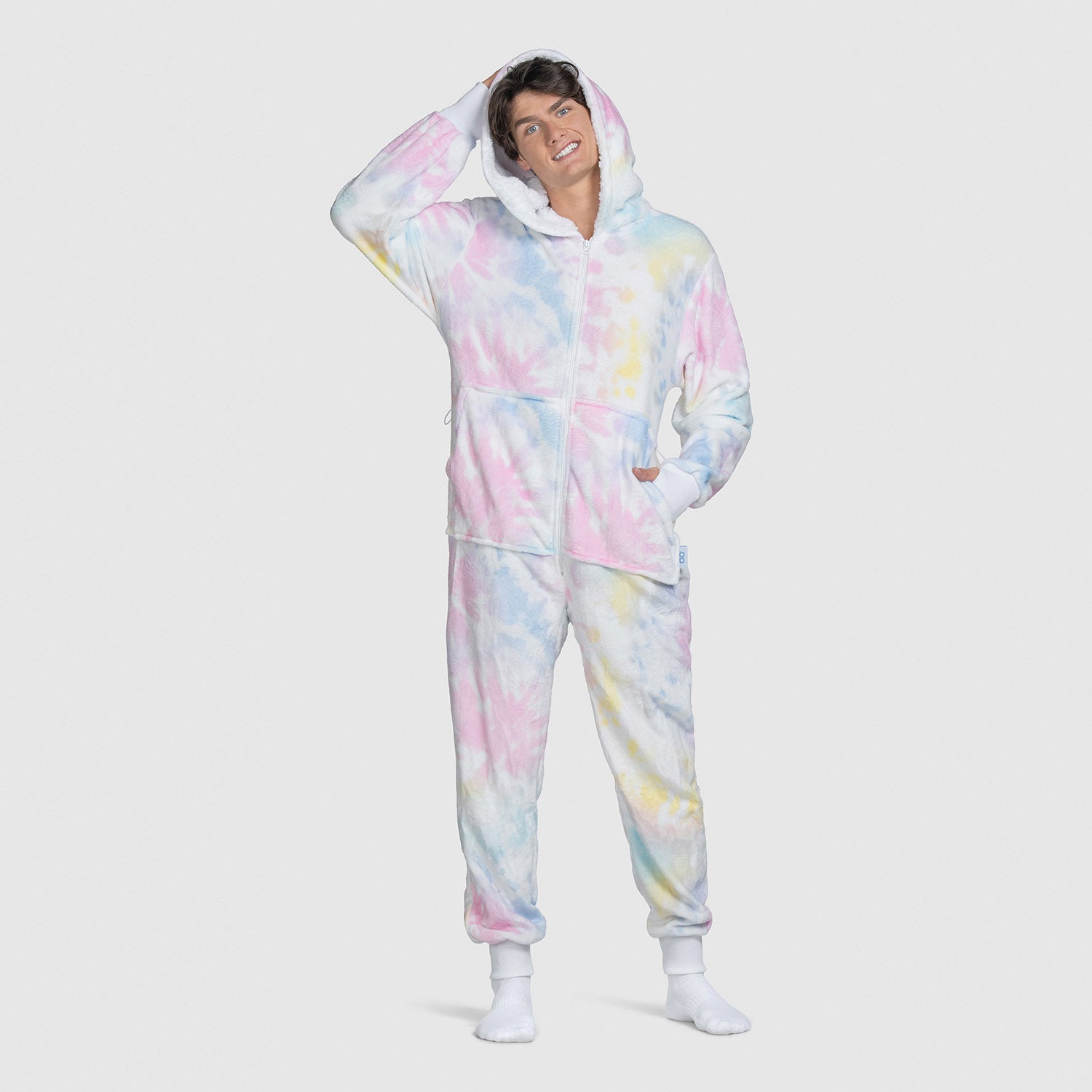 size: Finn is 6'0" wearing a size L/XL