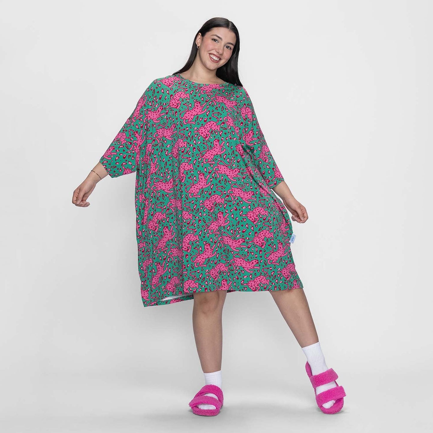 size: Sharnaya is 5′4” wearing a size OSFM