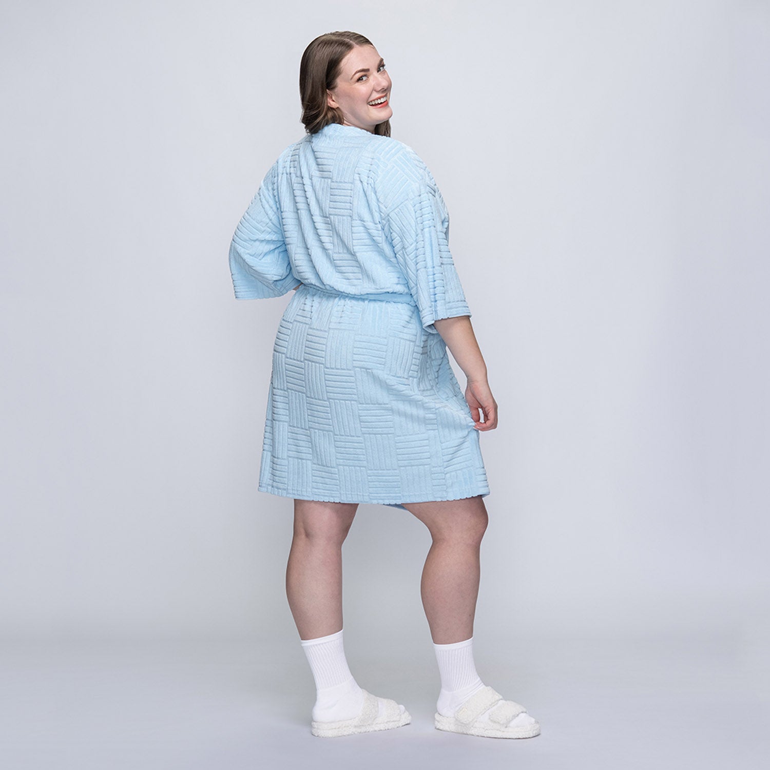 size: Tayla is 5’7” wearing a size  L/XL
