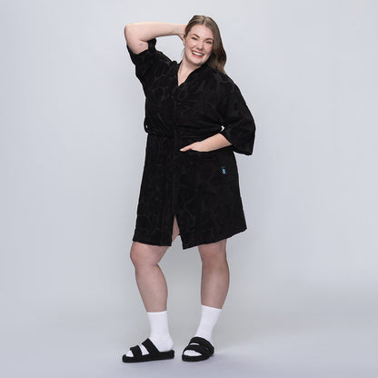 size: Tayla is 5’7” wearing a size  L/XL