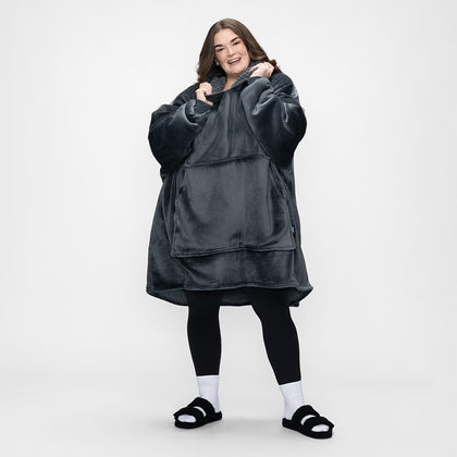 size: Claudia is 173cm wearing a size OOD