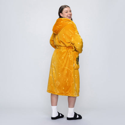 size: Mackenzie is 5'7" wearing a size S/M