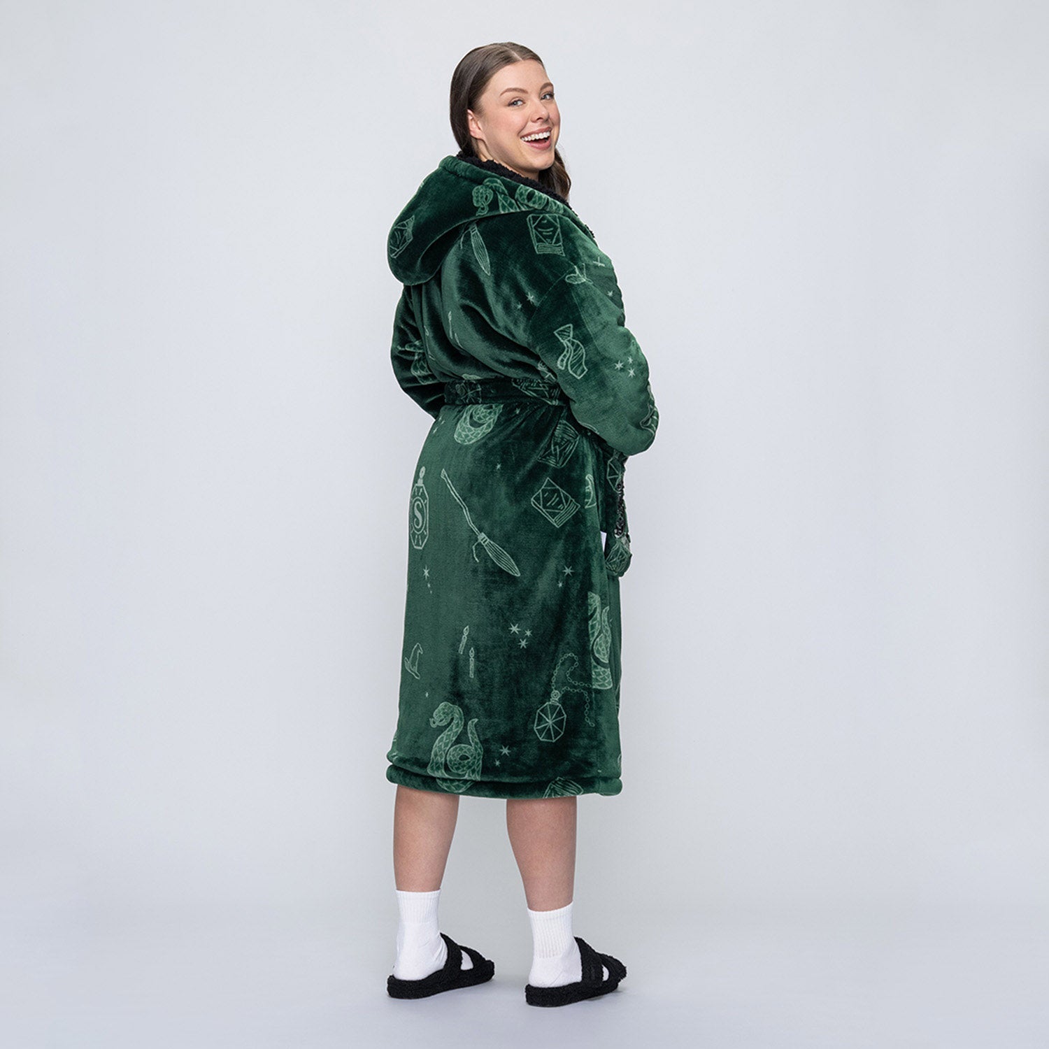 size: Mackenzie is 170cm wearing a size S/M