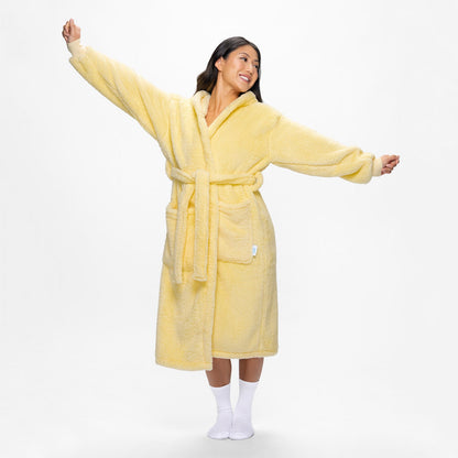 size: Yeryn is 5′5″ wearing a size S/M