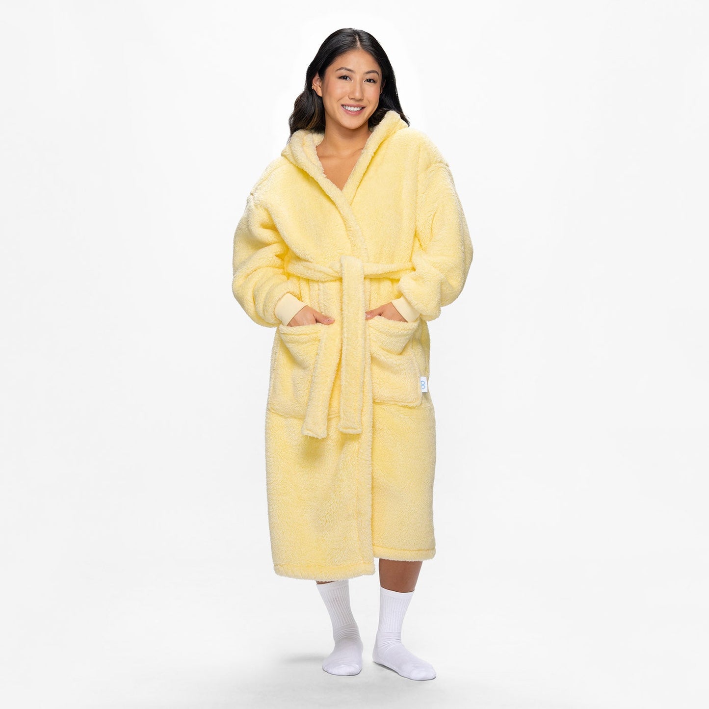 size: Yeryn is 5′5″ wearing a size S/M