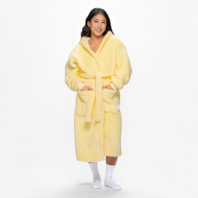 size: Yeryn is 5′5″ wearing a size S/M