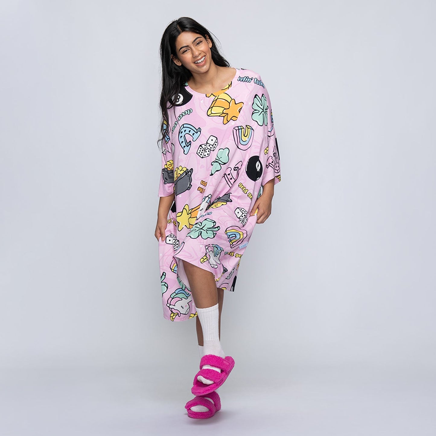 size: Shailza is 5’5” wearing a size OOD