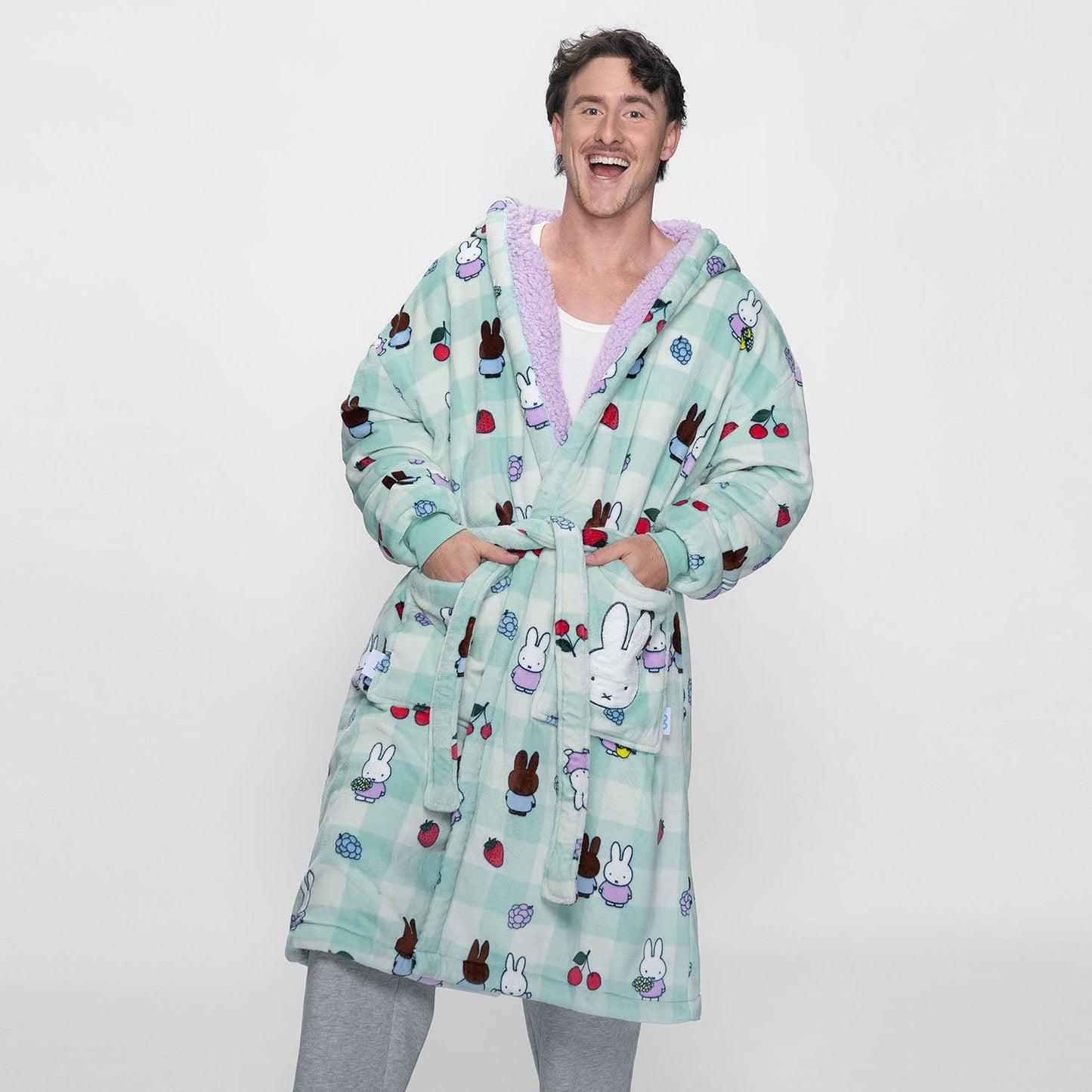 size: Matt is wearing a size  L/XL