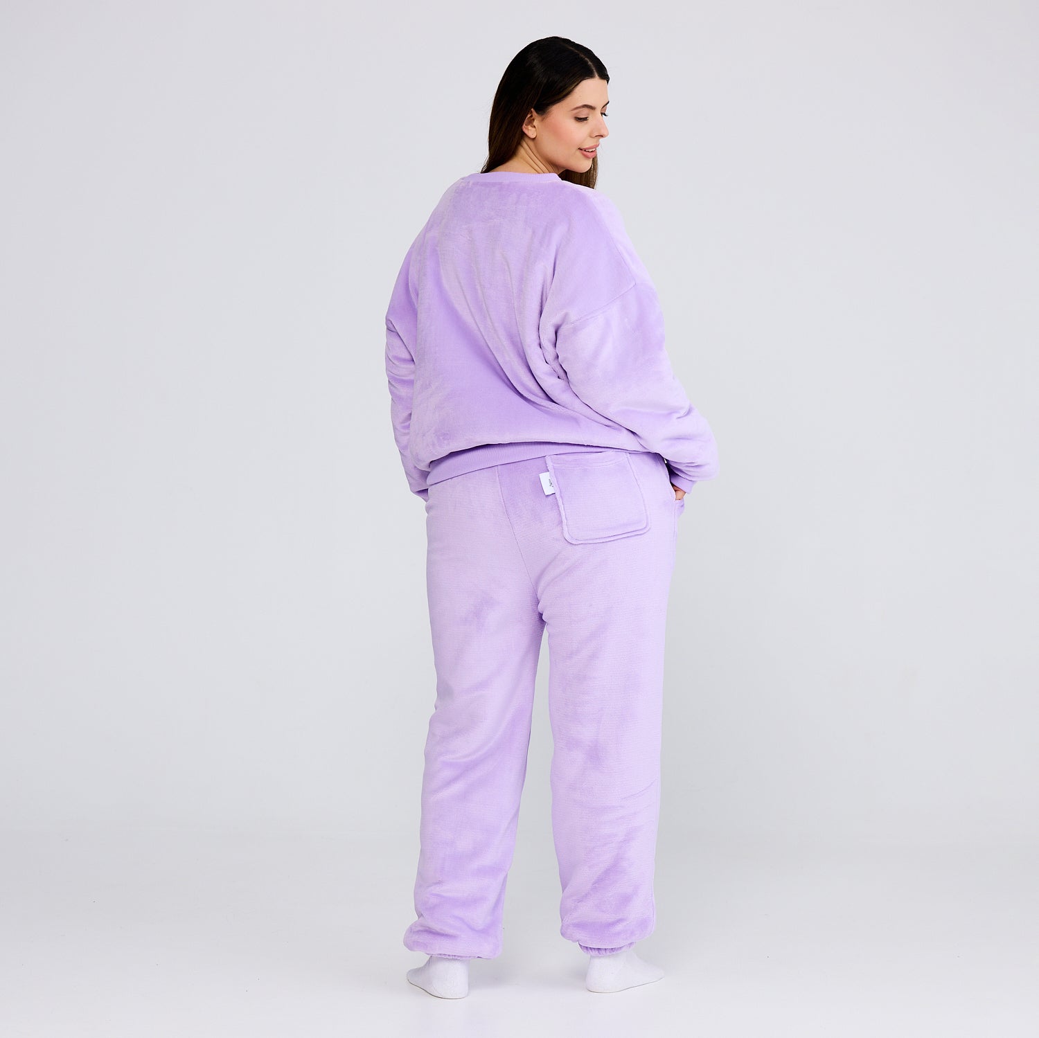 size: Serena is 5’11” wearing a size L/XL