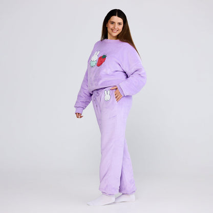 size: Serena is 5’11” wearing a size L/XL