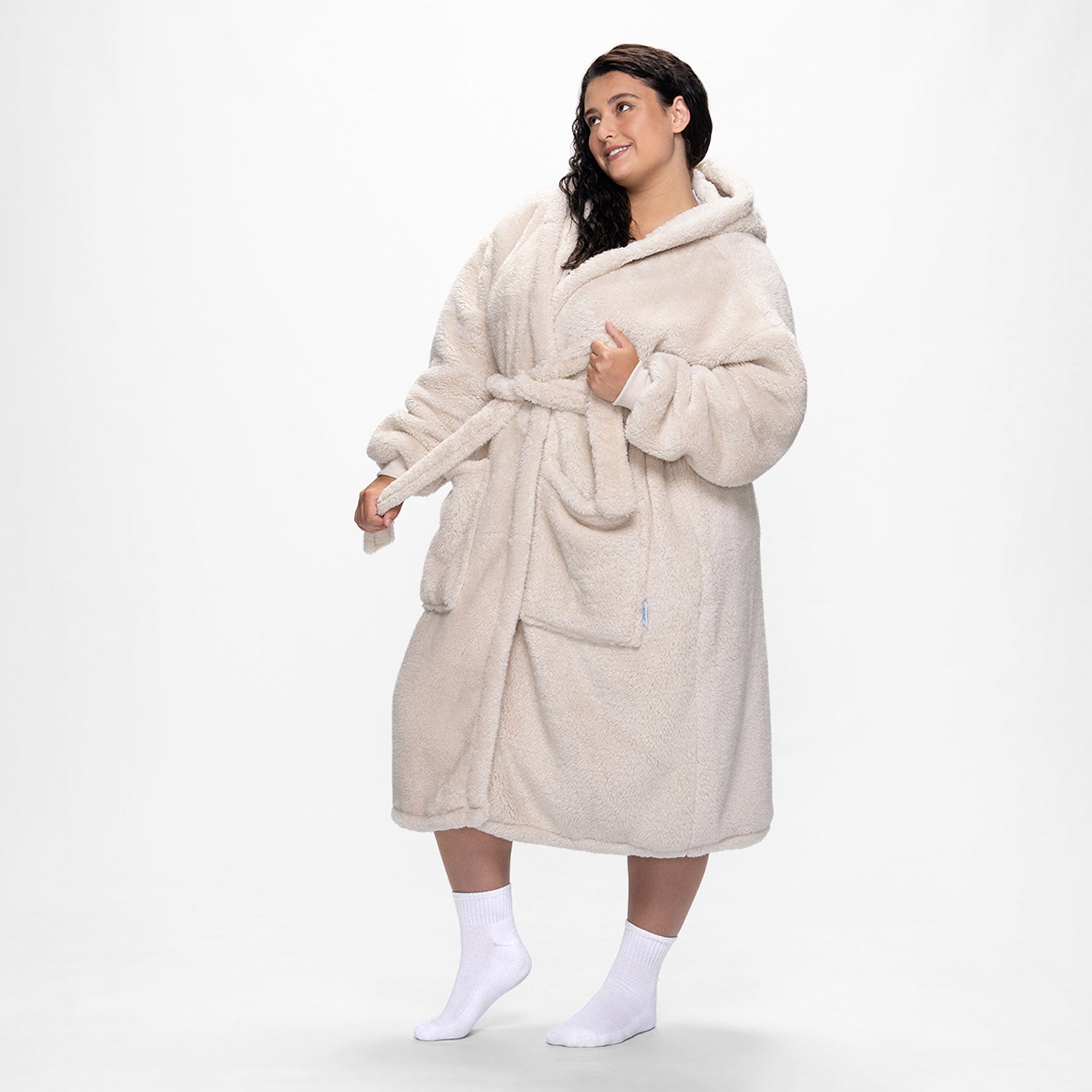 size: Aaliyah is 6′0″ wearing a size L/XL