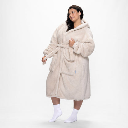 size: Aaliyah is 6′0″ wearing a size L/XL