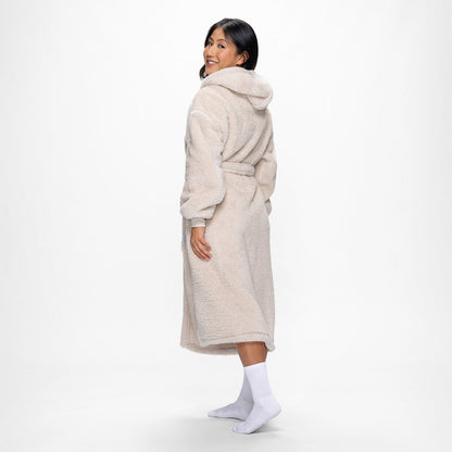 size: Yeryn is 5′5″ wearing a size S/M