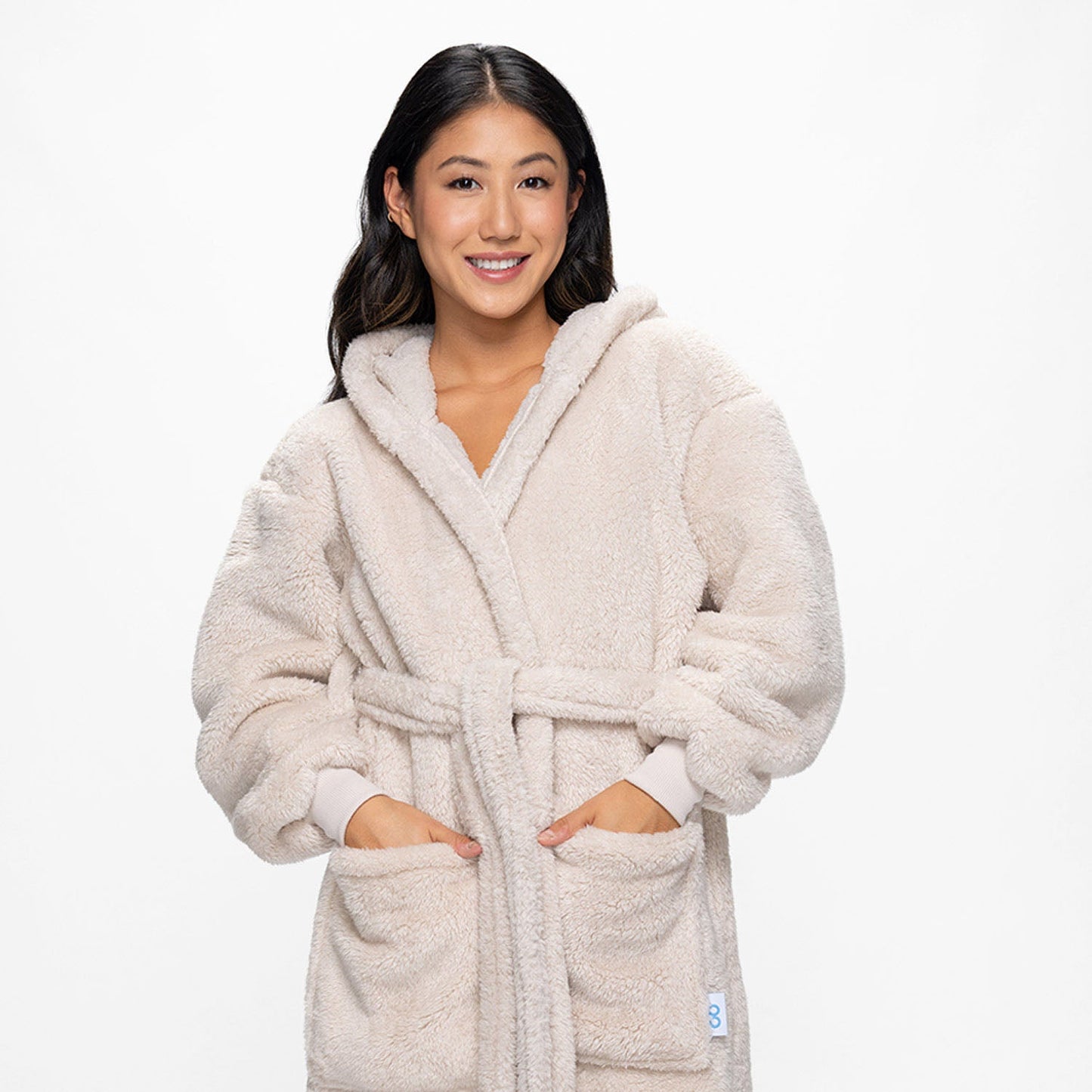 size: Yeryn is 5′5″ wearing a size S/M