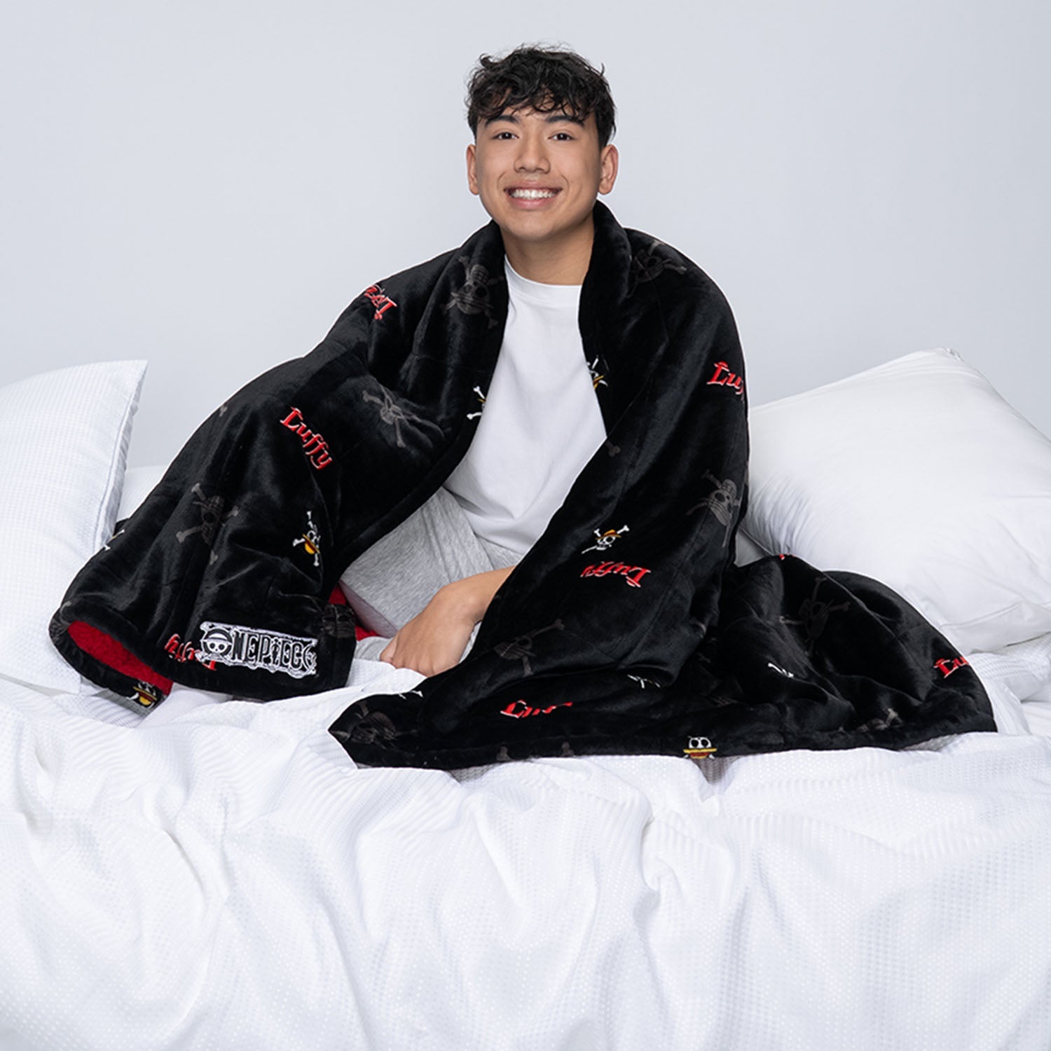 One Piece Luffy Sherpa Blanket Licensed – The Oodie Canada