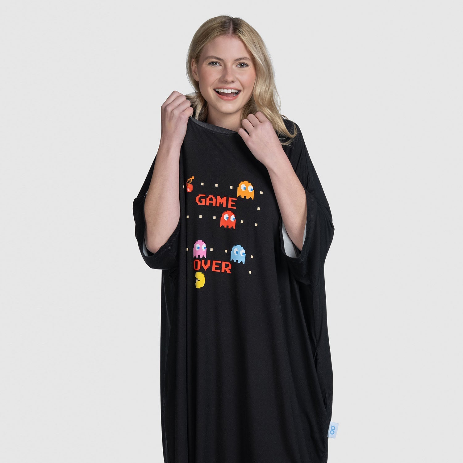 size: Jess is 5’8” wearing a size S-XL