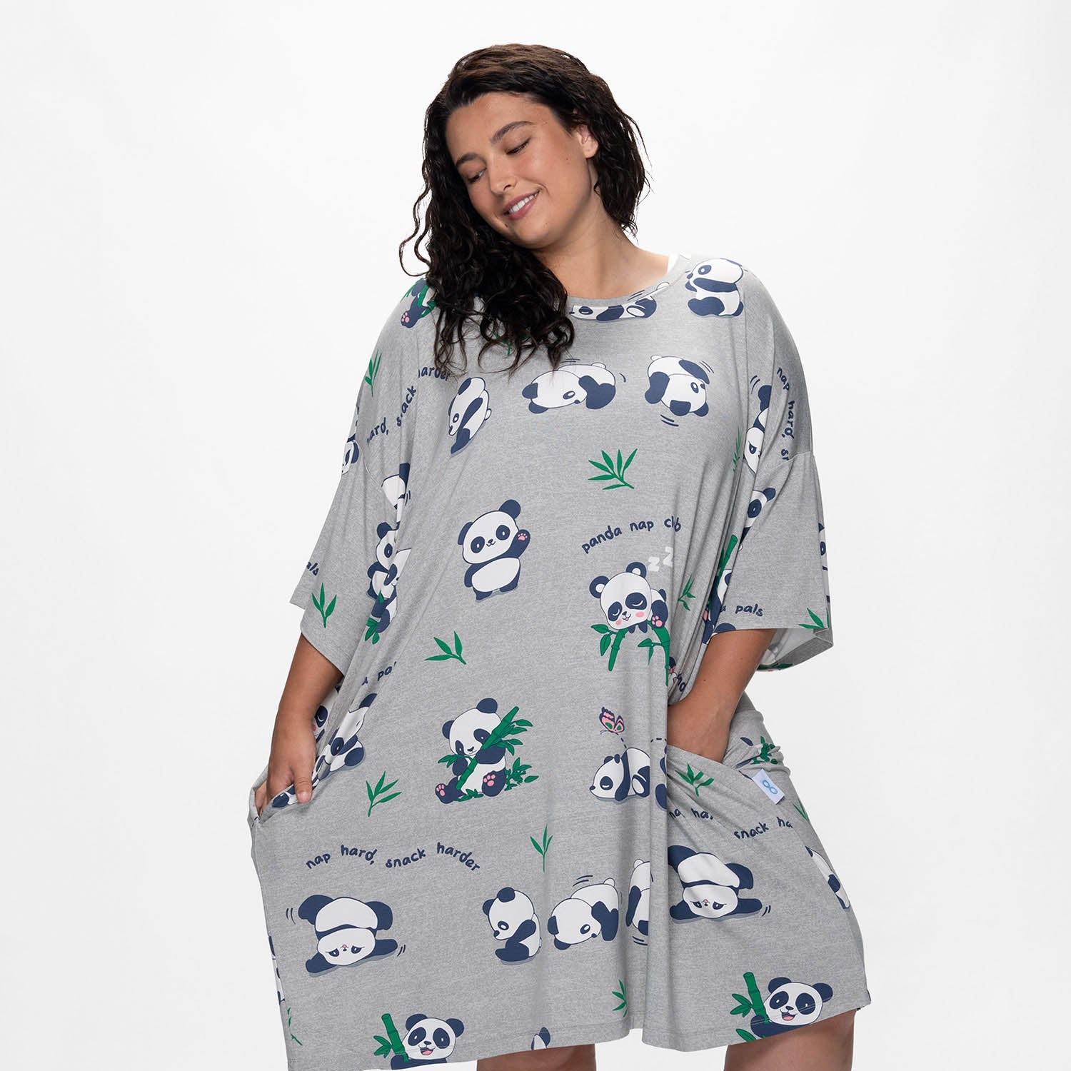size: Aaliyah is 6′0″ wearing a size OSFM
