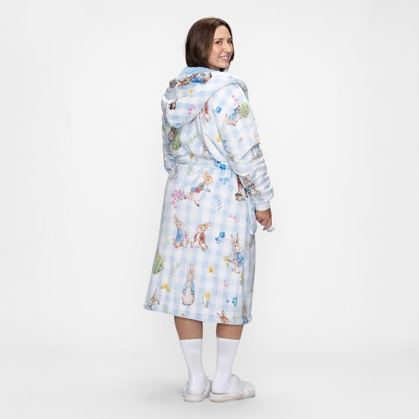 size: Mia is 170cm wearing a size S/M