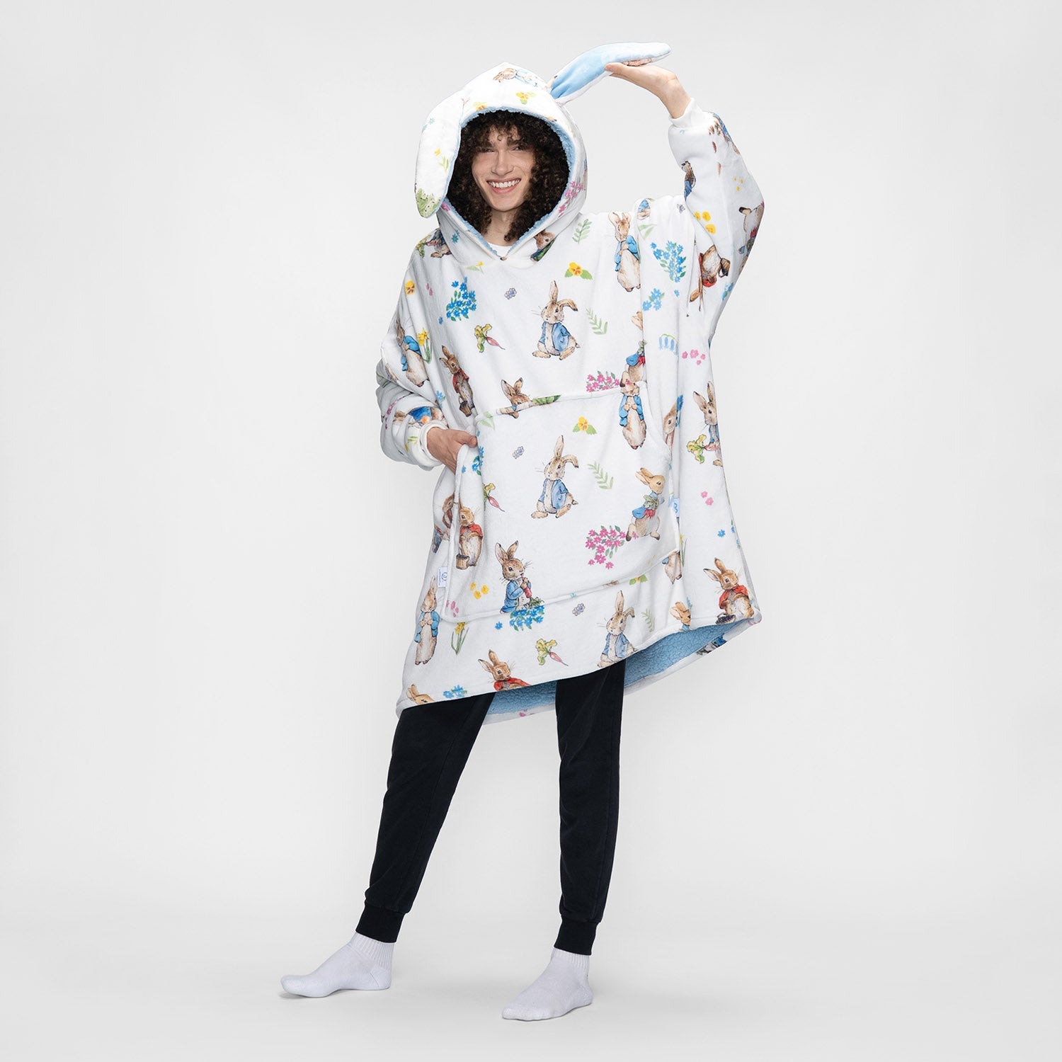 size: Aleks is 183cm wearing a size OOD