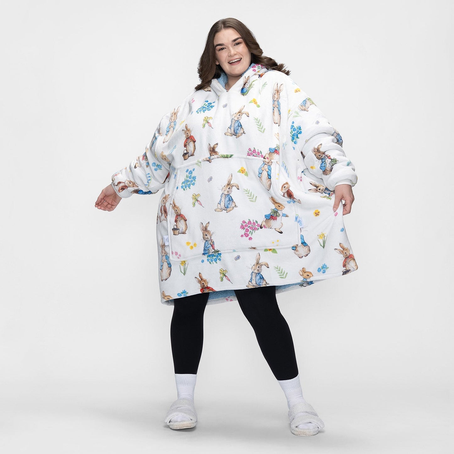 size: Claudia is 173cm wearing a size OOD