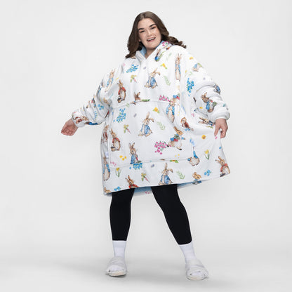 size: Claudia is 173cm wearing a size OOD