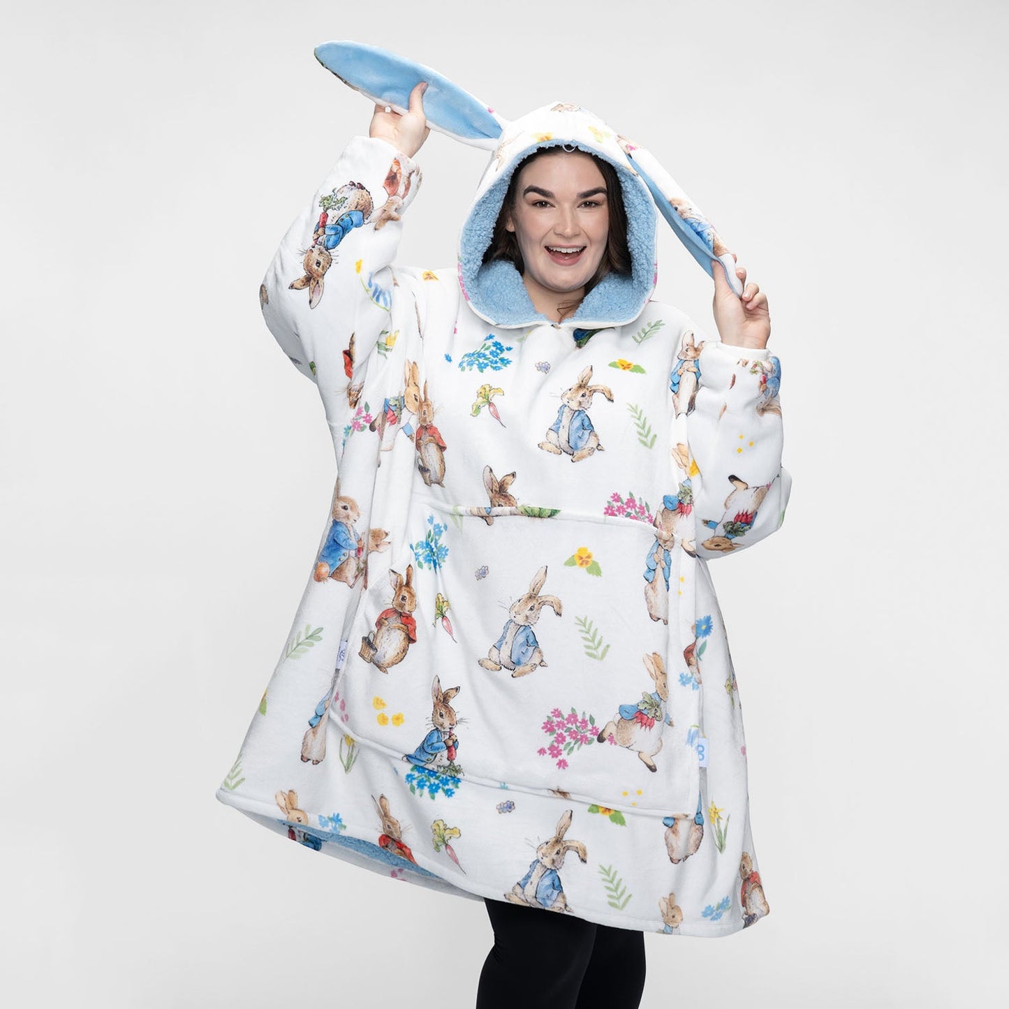 size: Claudia is 173cm wearing a size OOD