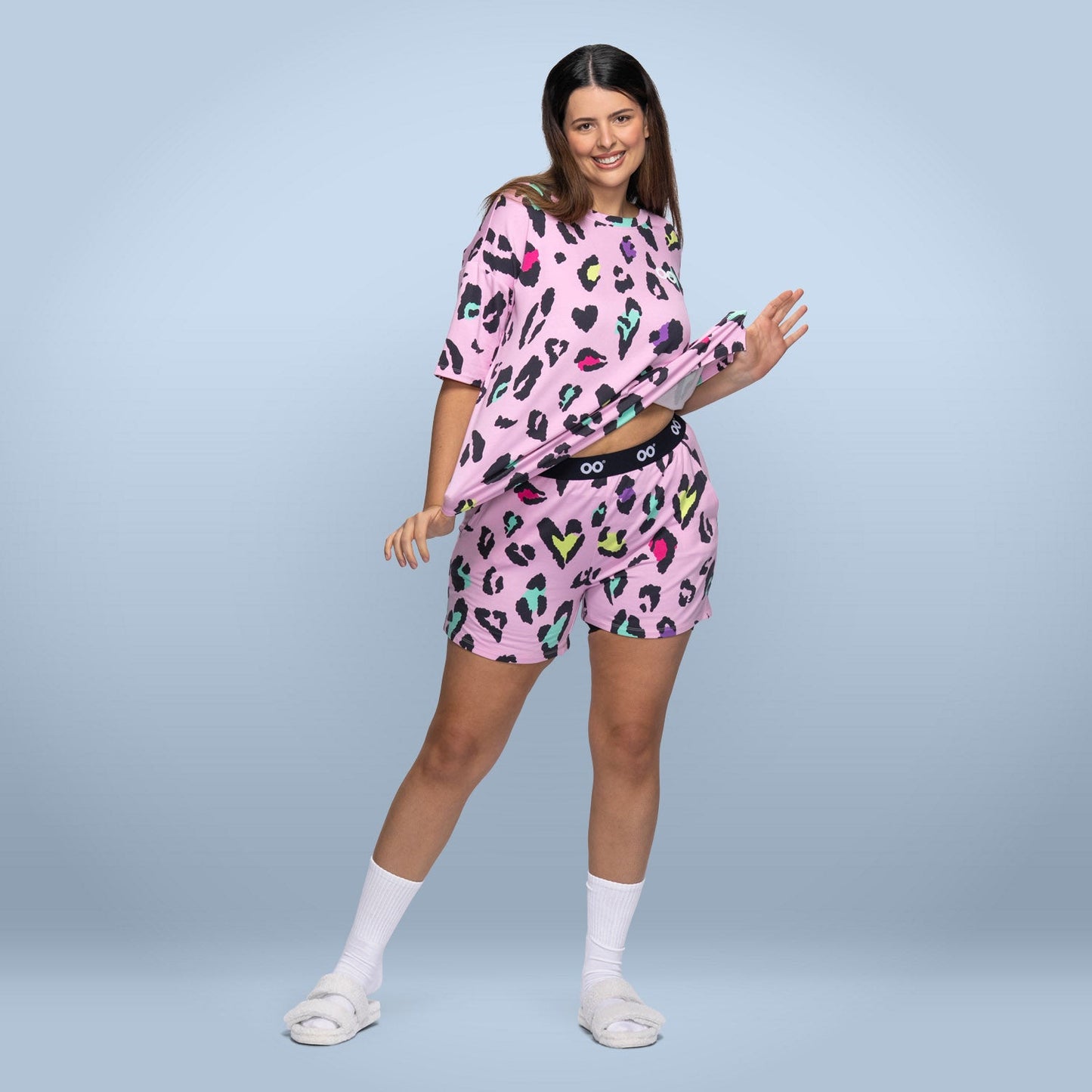 size: Serena is 5’11” wearing a size XL