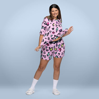 size: Serena is 5’11” wearing a size XL