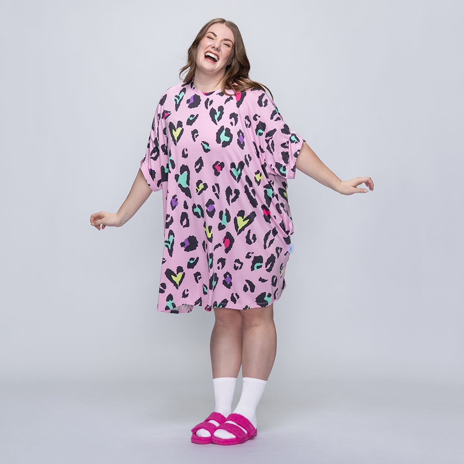 size: Tayla is 169cm wearing a size OOD