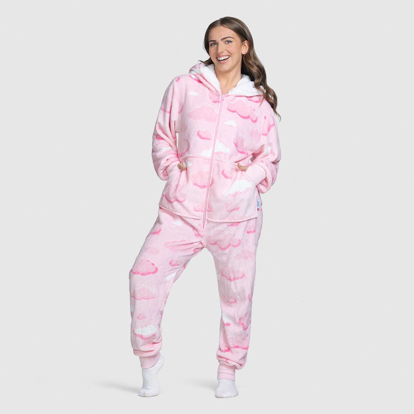 size: Tiyannah is 5'9" wearing a size S/M