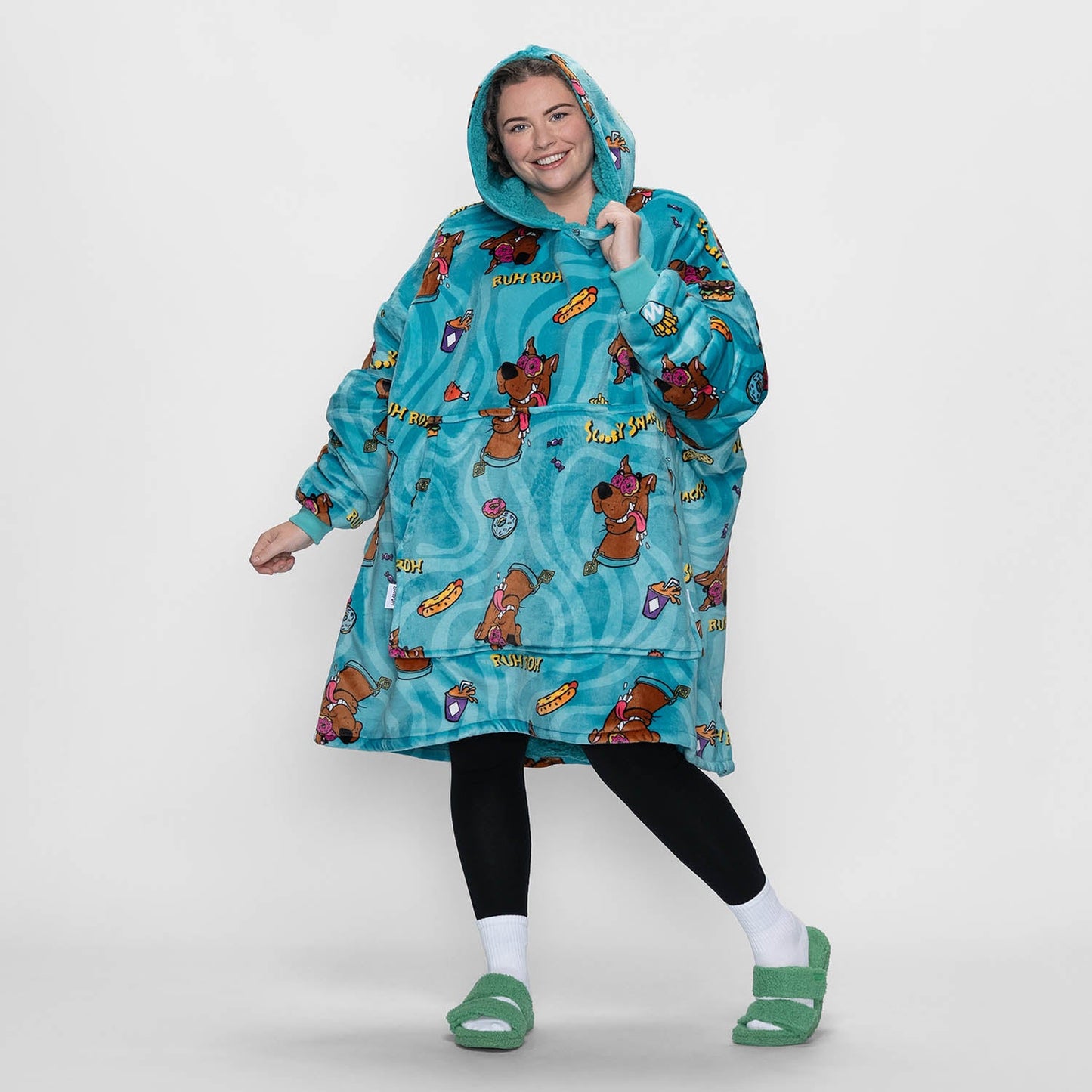 size: Finty is 5′7″ wearing a size OOD