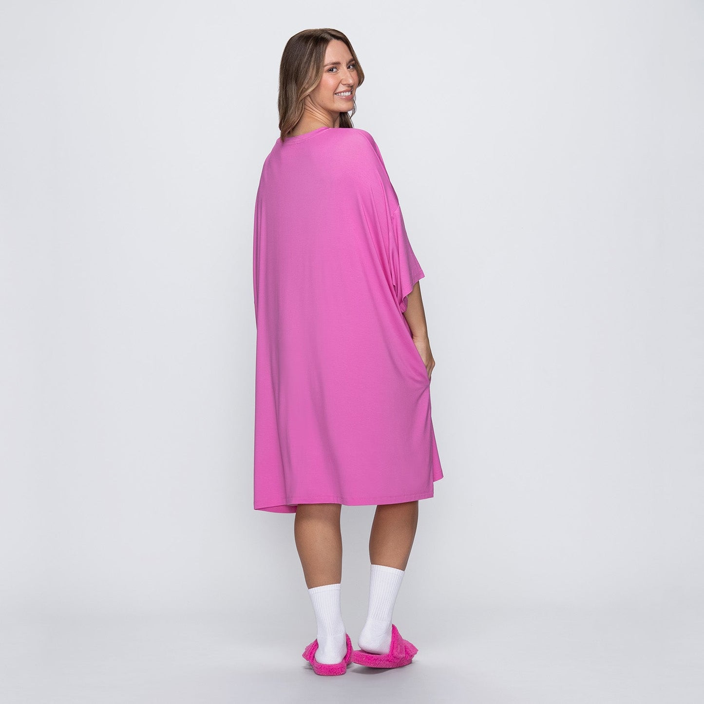 size: Mia is 5′7″ wearing a size OSFM