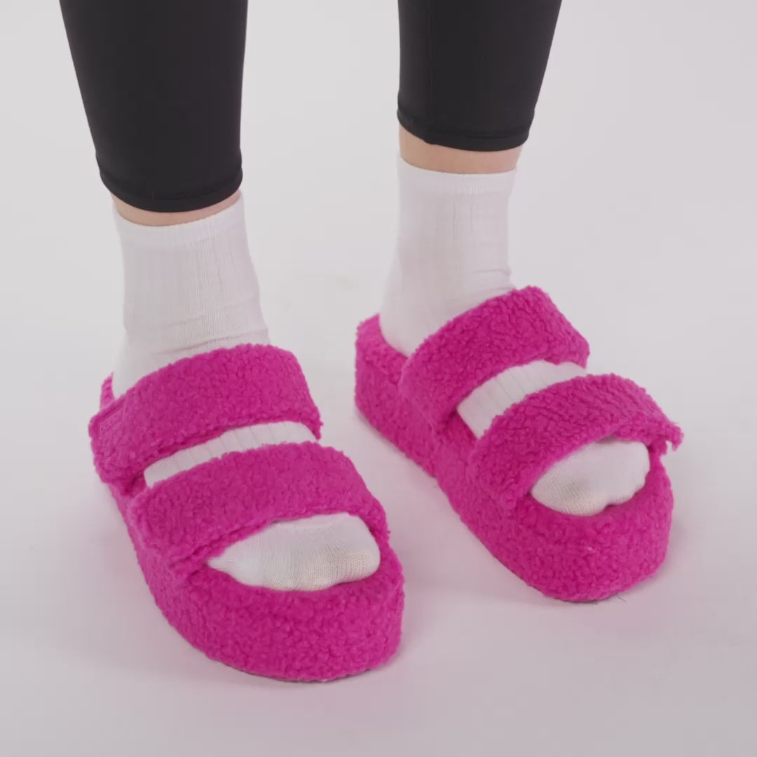 Pink Two Strap Sherpa Platform – The Oodie Canada